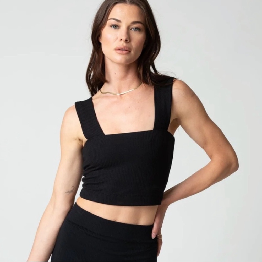 Stillwater black square neck tank